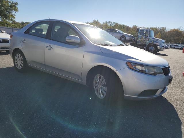 KNAFU4A29D5725205 - 2013 KIA FORTE EX 银色 照片 4