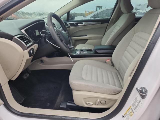 3FA6P0HD5JR228628 - 2018 FORD FUSION SE Blanco foto 7