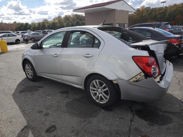 1G1JC5SG9D4144995 - 2013 CHEVROLET SONIC LT 银色 照片 2