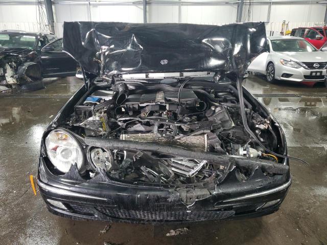 WDBUF65J55A632920 - 2005 MERCEDES-BENZ E 320 Қара фото 5