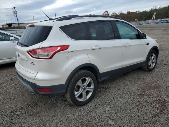 1FMCU9GX7DUD82627 - 2013 FORD ESCAPE SE WHITE photo 3