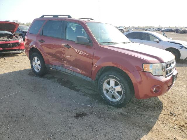 1FMCU9D76BKC12580 - 2011 FORD ESCAPE XLT RED photo 4