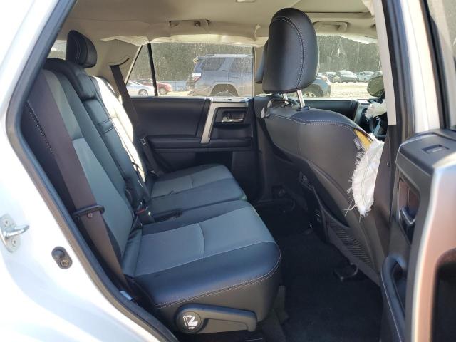 JTEZU5JR8K5196227 - 2019 TOYOTA 4RUNNER SR5 თეთრი ფოტო 11