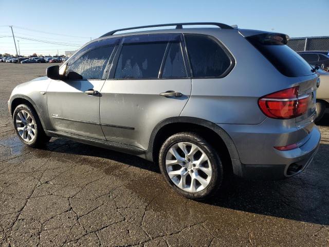 5UXZV4C53CL989615 - 2012 BMW X5 XDRIVE35I GRAY photo 2