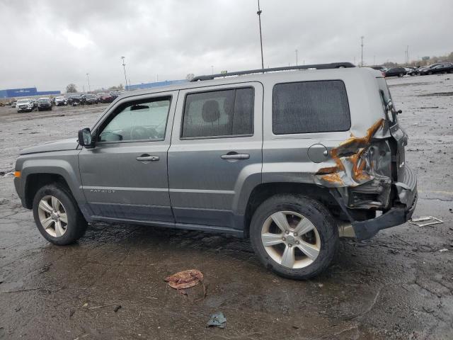 1C4NJRBB9DD263950 - 2013 JEEP PATRIOT SPORT Argent photo 2