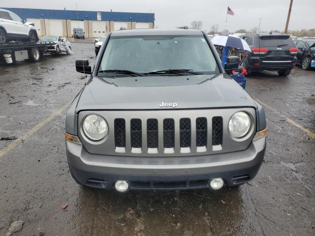 1C4NJRBB9DD263950 - 2013 JEEP PATRIOT SPORT Argent photo 5