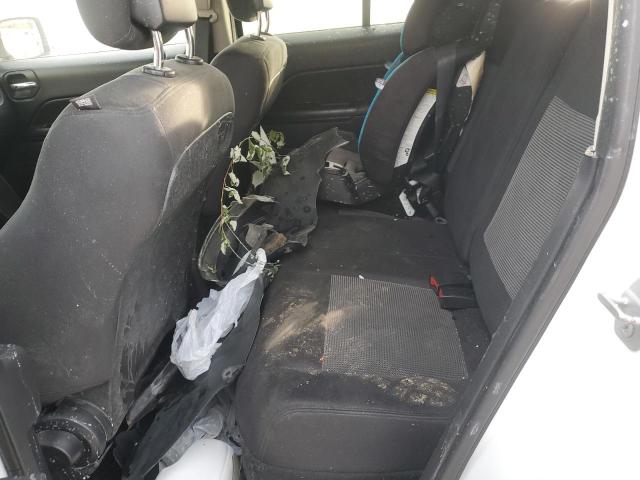 1C4NJPBA2FD226303 - 2015 JEEP PATRIOT SPORT თეთრი ფოტო 11