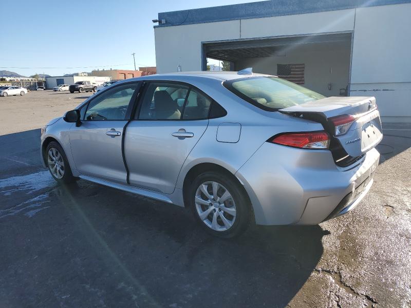 JTDEPRAE5LJ095590 - 2020 TOYOTA COROLLA LE Gümüş foto 2