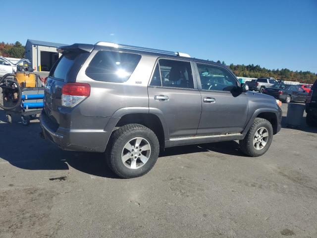 JTEBU5JR0B5054892 - 2011 TOYOTA 4RUNNER SR5 GRAY photo 3