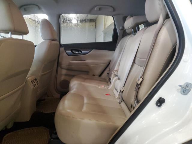 JN8AT2MT9GW006614 - 2016 NISSAN ROGUE S WHITE photo 11