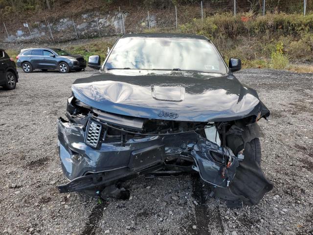 1C4RJFAG3JC332047 - 2018 JEEP GRAND CHER LAREDO BLUE photo 5