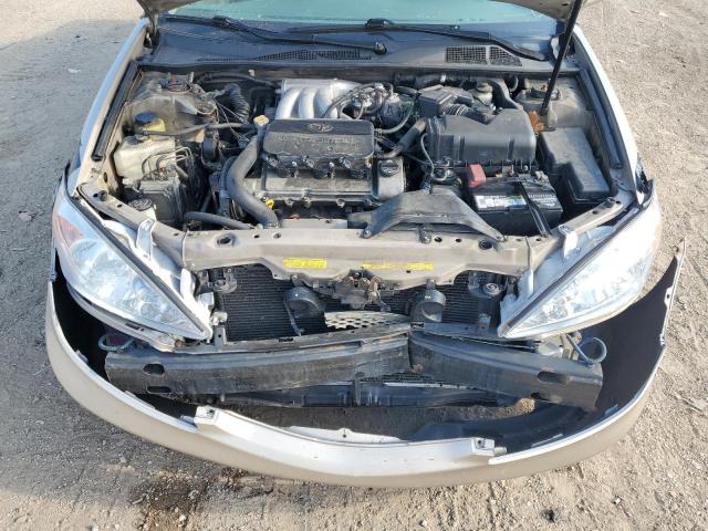 4T1BF30K52U525511 - 2002 TOYOTA CAMRY LE CREAM photo 11