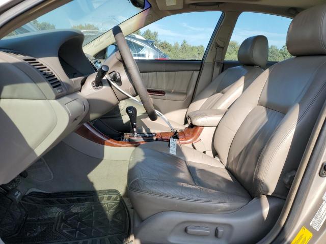 4T1BF30K52U525511 - 2002 TOYOTA CAMRY LE CREAM photo 7