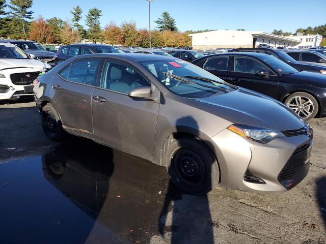 2T1BURHE7JC075366 - 2018 TOYOTA COROLLA L رمادي صورة 4