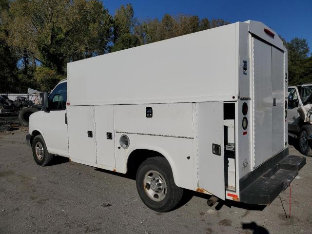 1GB0G2CG1D1192579 - 2013 CHEVROLET EXPRESS G3 WHITE photo 2