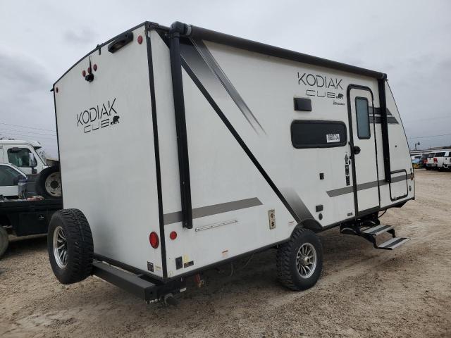 4YDTKDG14PJ970612 - 2023 KEYSTONE KODIAK CUB WHITE photo 4