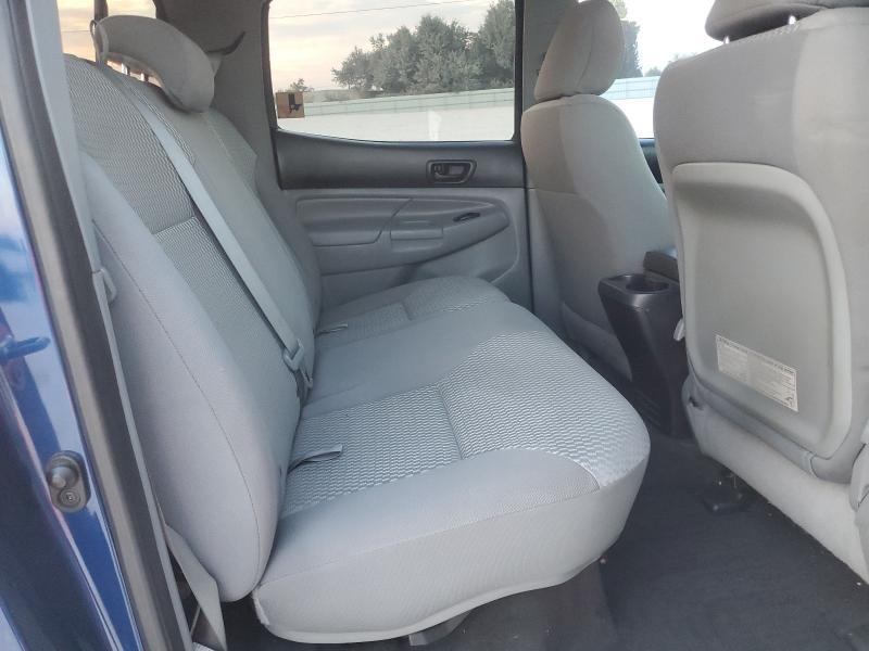 5TFLU4EN8FX142321 - 2015 TOYOTA TACOMA DOUBLE CAB ლურჯი ფოტო 10