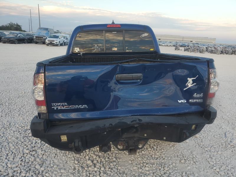 5TFLU4EN8FX142321 - 2015 TOYOTA TACOMA DOUBLE CAB ლურჯი ფოტო 6