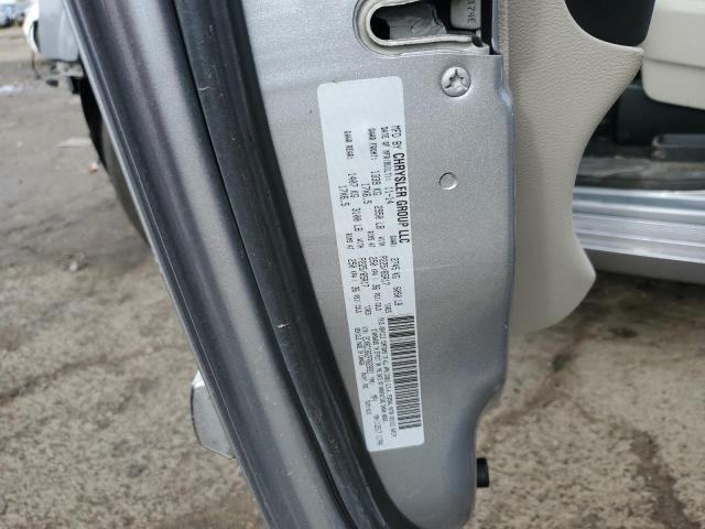 2C4RC1BG2FR629921 - 2015 CHRYSLER TOWN & COU TOURING SILVER photo 13