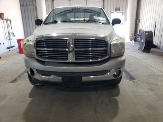 1D7HU18286J139854 - 2006 DODGE RAM 1500 ST 银色 照片 5