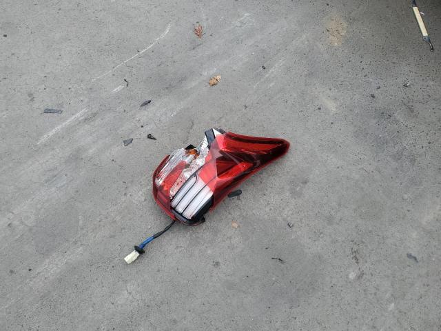 JA4AD3A38JZ020569 - 2018 MITSUBISHI OUTLANDER SE WHITE photo 13