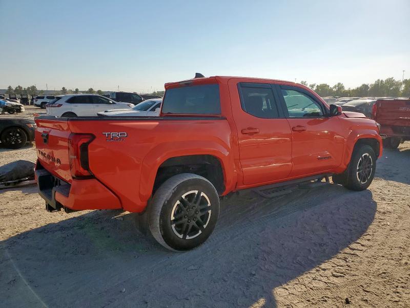 3TYKB5FN3RT008594 - 2024 TOYOTA TACOMA DOUBLE CAB Naranja foto 3