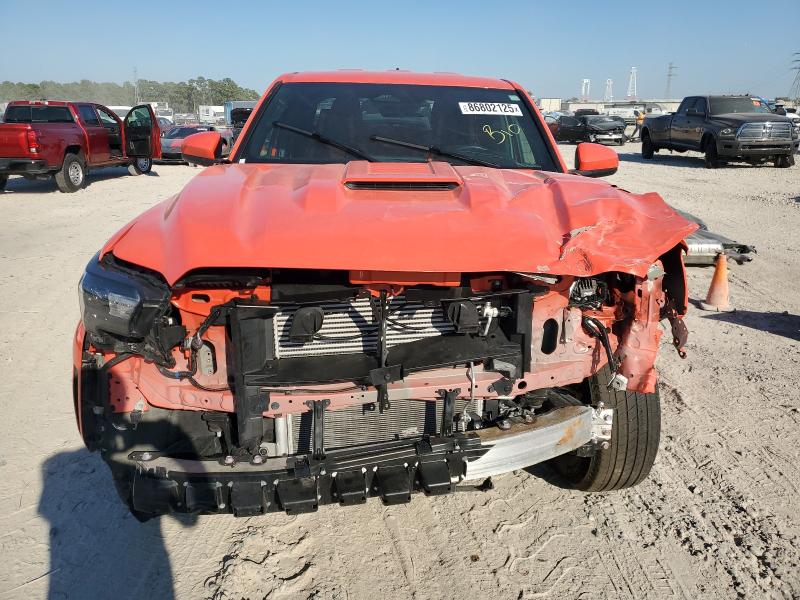 3TYKB5FN3RT008594 - 2024 TOYOTA TACOMA DOUBLE CAB Naranja foto 5