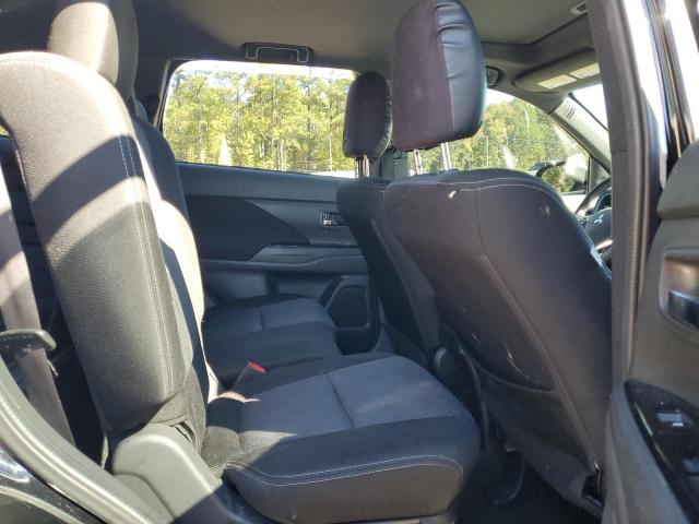 JA4AD3A38JZ034620 - 2018 MITSUBISHI OUTLANDER SE BLACK photo 11