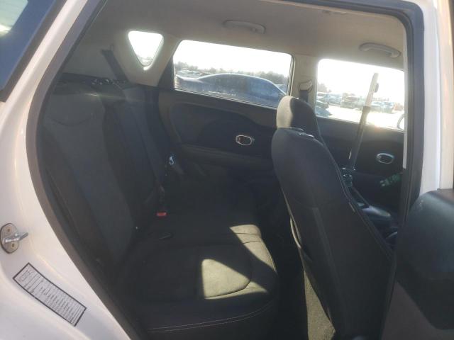KNDJP3A55K7915965 - 2019 KIA SOUL + WHITE photo 10