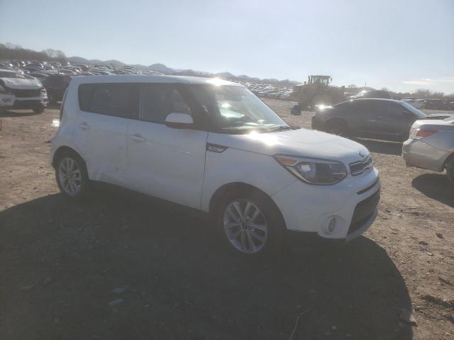 KNDJP3A55K7915965 - 2019 KIA SOUL + WHITE photo 4