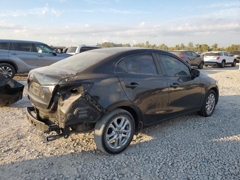 3MYDLBYV5HY155702 - 2017 TOYOTA YARIS IA BLACK photo 3