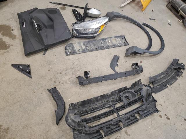 1FMCU9GD5HUE98050 - 2017 FORD ESCAPE SE SILVER photo 13