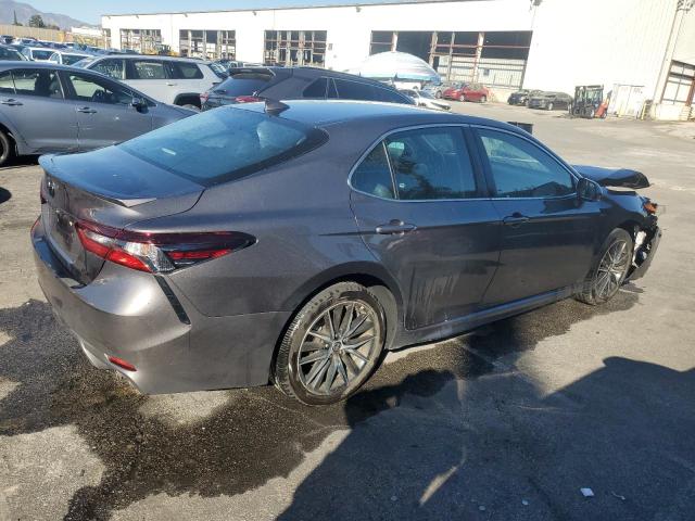 4T1G11AK7RU916452 - 2024 TOYOTA CAMRY SE NIGHT SHADE GRAY photo 3