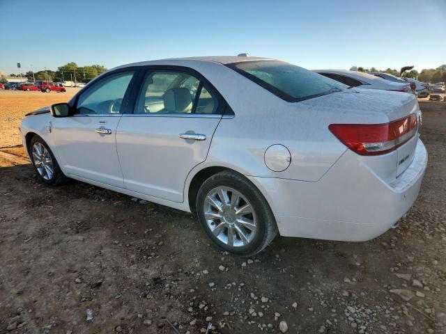 3LNHL2GC7CR801742 - 2012 LINCOLN MKZ 白色 照片 2