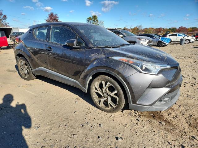 NMTKHMBX9JR051044 - 2018 TOYOTA C-HR XLE رمادي صورة 4