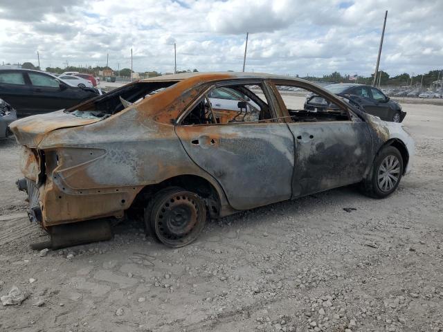 4T4BF1FKXGR565527 - 2016 TOYOTA CAMRY LE BURN photo 3