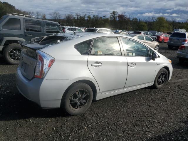 JTDKN3DUXF0431138 - 2015 TOYOTA PRIUS SILVER photo 3
