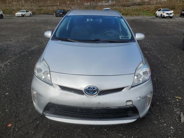 JTDKN3DUXF0431138 - 2015 TOYOTA PRIUS SILVER photo 5