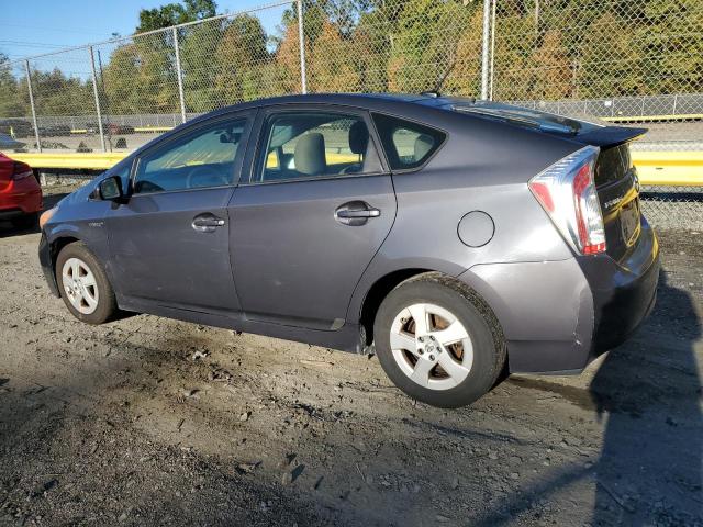 JTDKN3DUXD5700321 - 2013 TOYOTA PRIUS GRAY photo 2