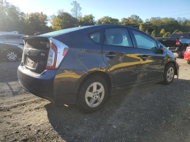 JTDKN3DUXD5700321 - 2013 TOYOTA PRIUS GRAY photo 3