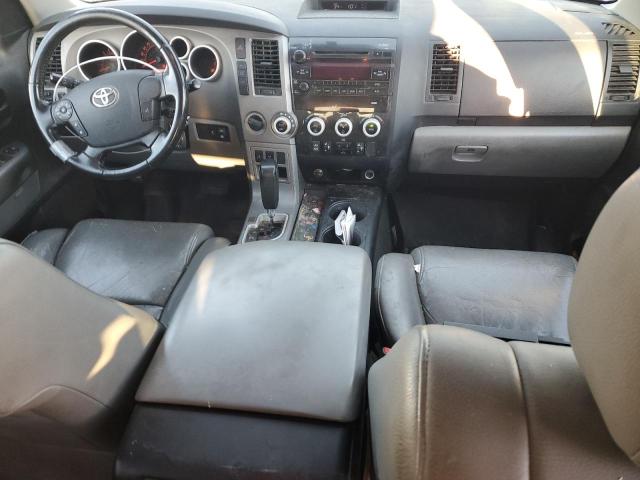 5TDBY5G11CS067995 - 2012 TOYOTA SEQUOIA SR5 GRAY photo 8