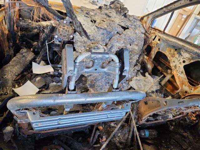 JF2GPABC0G8341371 - 2016 SUBARU CROSSTREK PREMIUM 烧焦的 照片 8