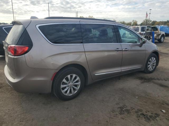 2C4RC1BG6HR587398 - 2017 CHRYSLER PACIFICA TOURING L 棕色 照片 3