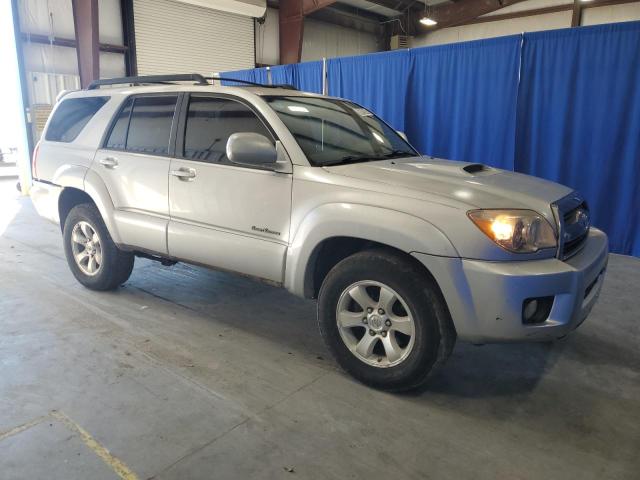 JTEZT14R078011746 - 2007 TOYOTA 4RUNNER SR5 SILVER photo 4