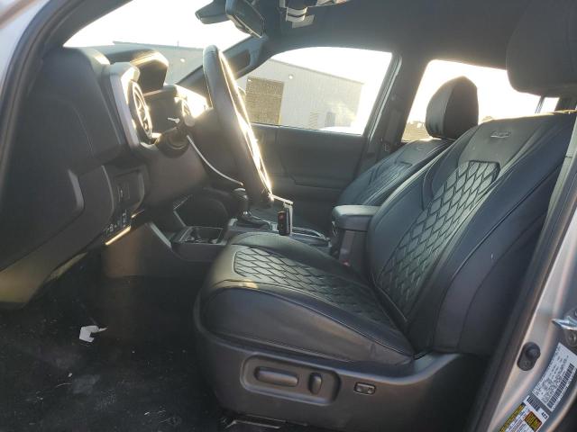 3TMAZ5CN1PM215134 - 2023 TOYOTA TACOMA DOUBLE CAB 银色 照片 7