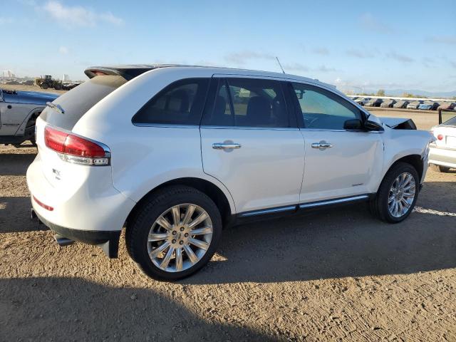 2LMDJ8JK3CBL15164 - 2012 LINCOLN MKX თეთრი ფოტო 3