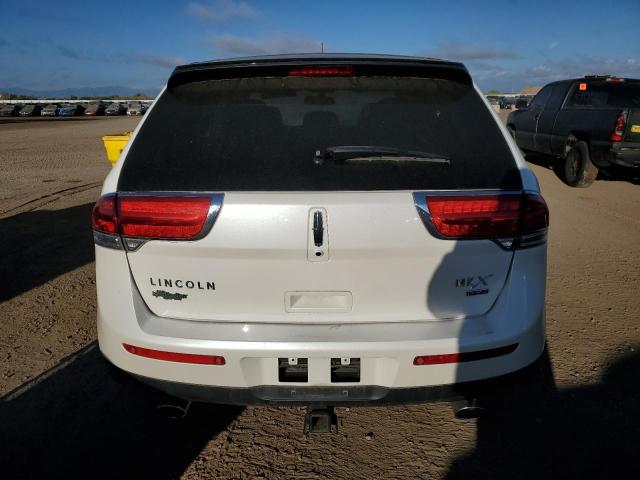 2LMDJ8JK3CBL15164 - 2012 LINCOLN MKX თეთრი ფოტო 6