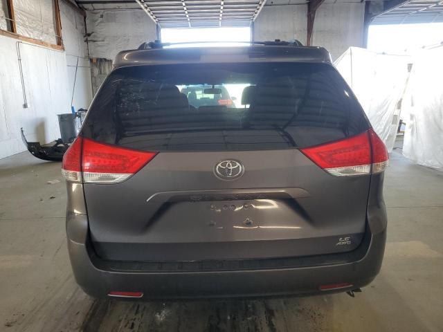 5TDJK3DC0DS062330 - 2013 TOYOTA SIENNA LE 灰色 照片 6