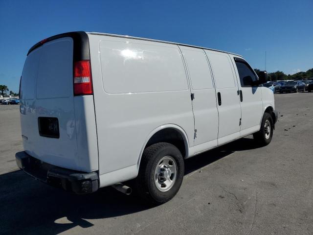 1GCWGAFP1K1249100 - 2019 CHEVROLET EXPRESS G2 Weiß Foto 3