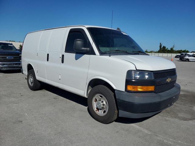 1GCWGAFP1K1249100 - 2019 CHEVROLET EXPRESS G2 Weiß Foto 4